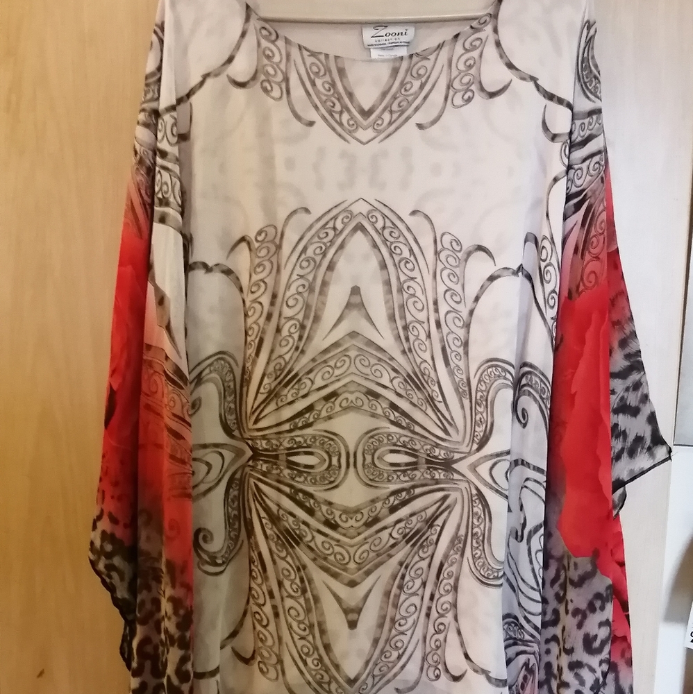 NWOT Batwinged tunic top